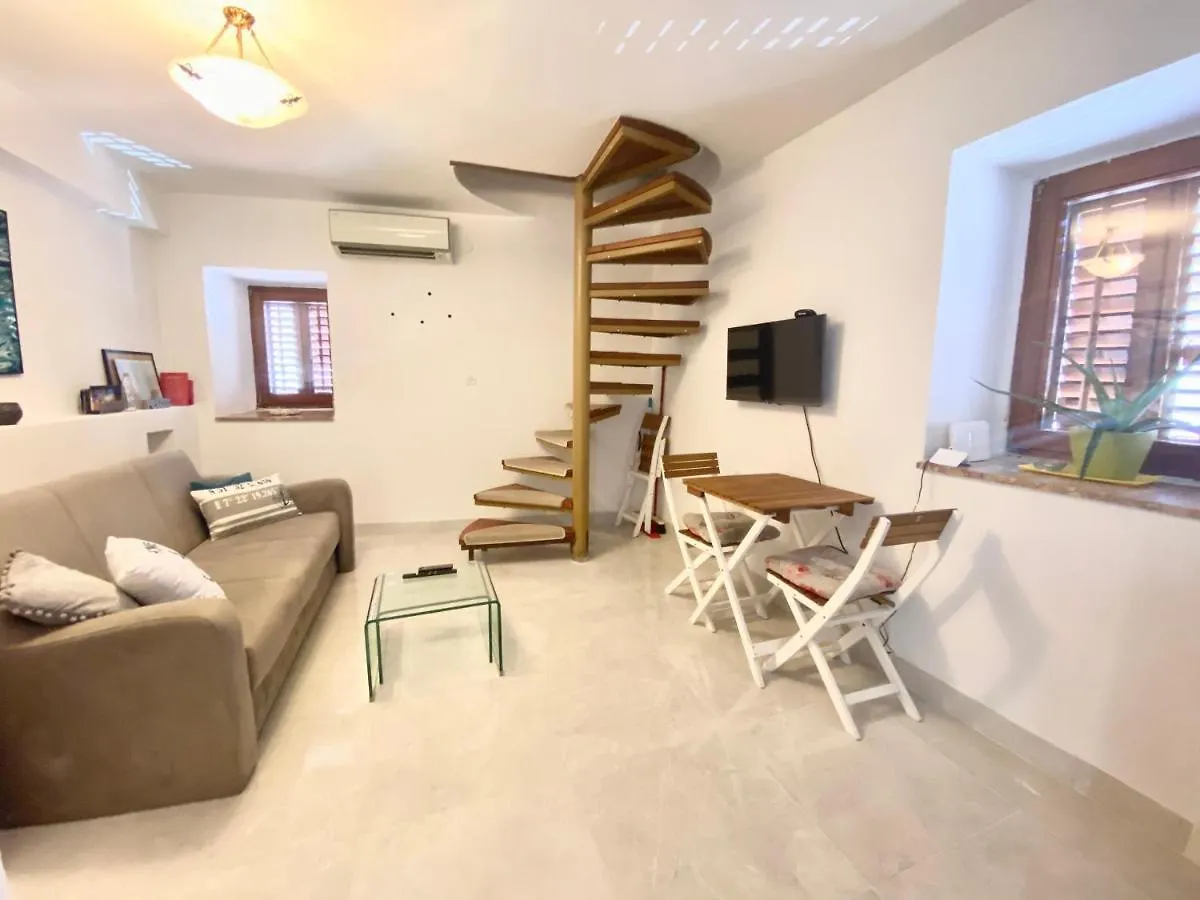 Apartment Center Old Town - 1Min To Palace Spalato